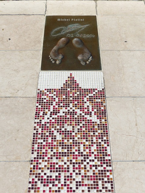 排使得车路 排使得车路